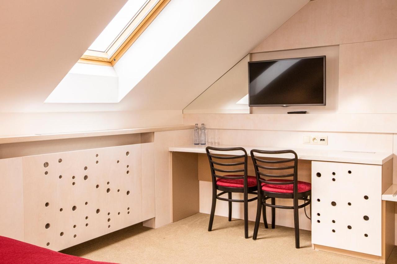 Hotel Olberg Olomucany Экстерьер фото