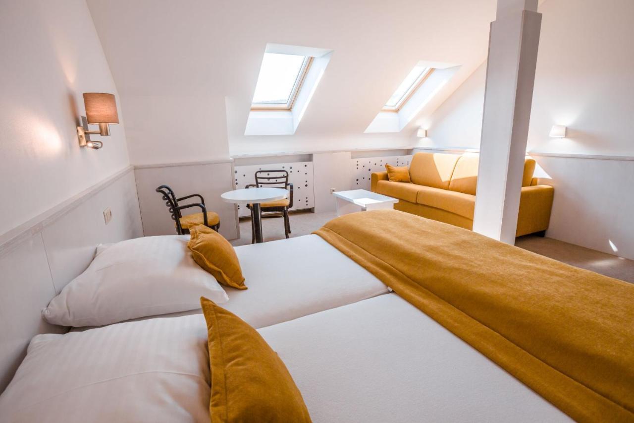 Hotel Olberg Olomucany Экстерьер фото